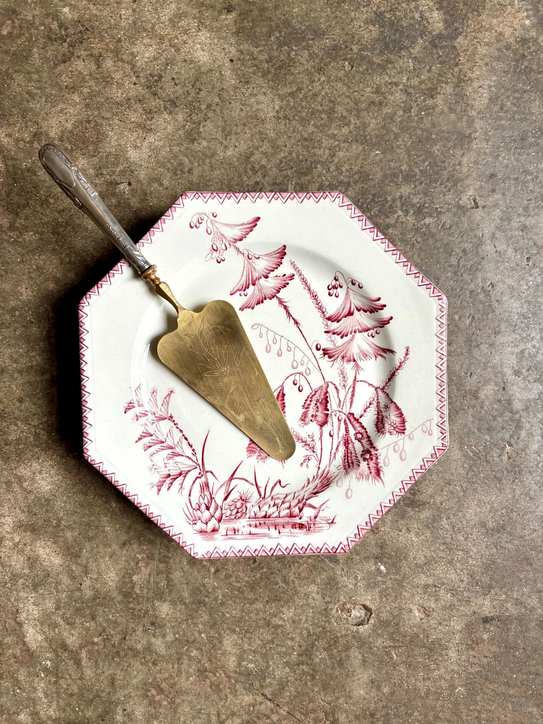 Clay cake plate Clairefontaine, "Indiana" service