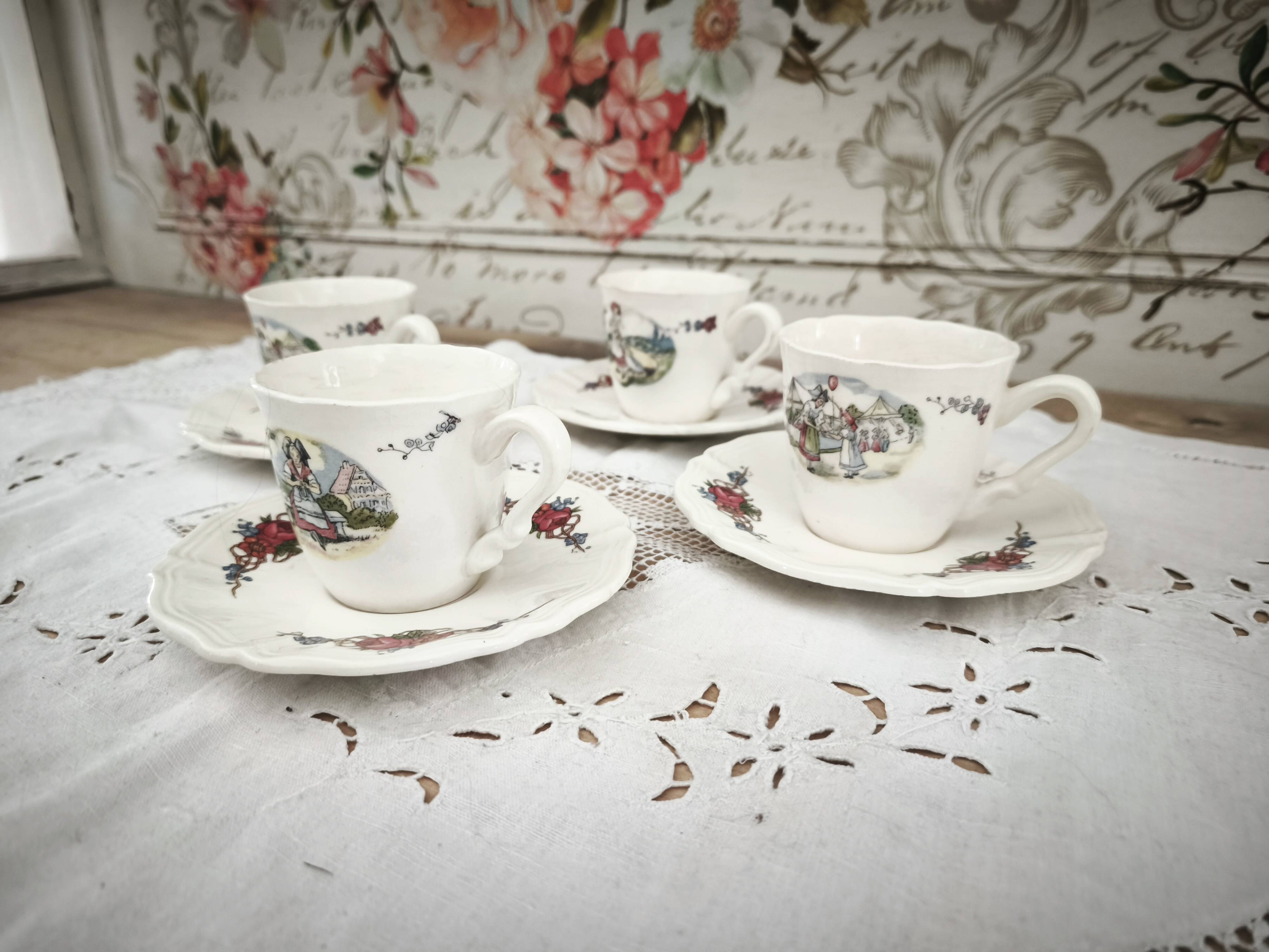 Lot de 4 tasses à café Sarreguemines Obernai