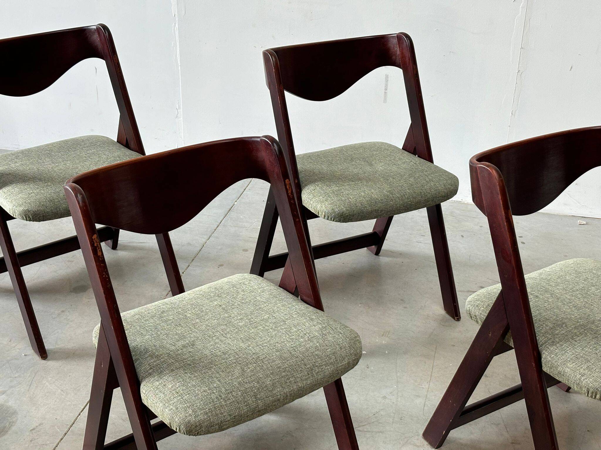 Mid century  italian dining chairs, 1960s