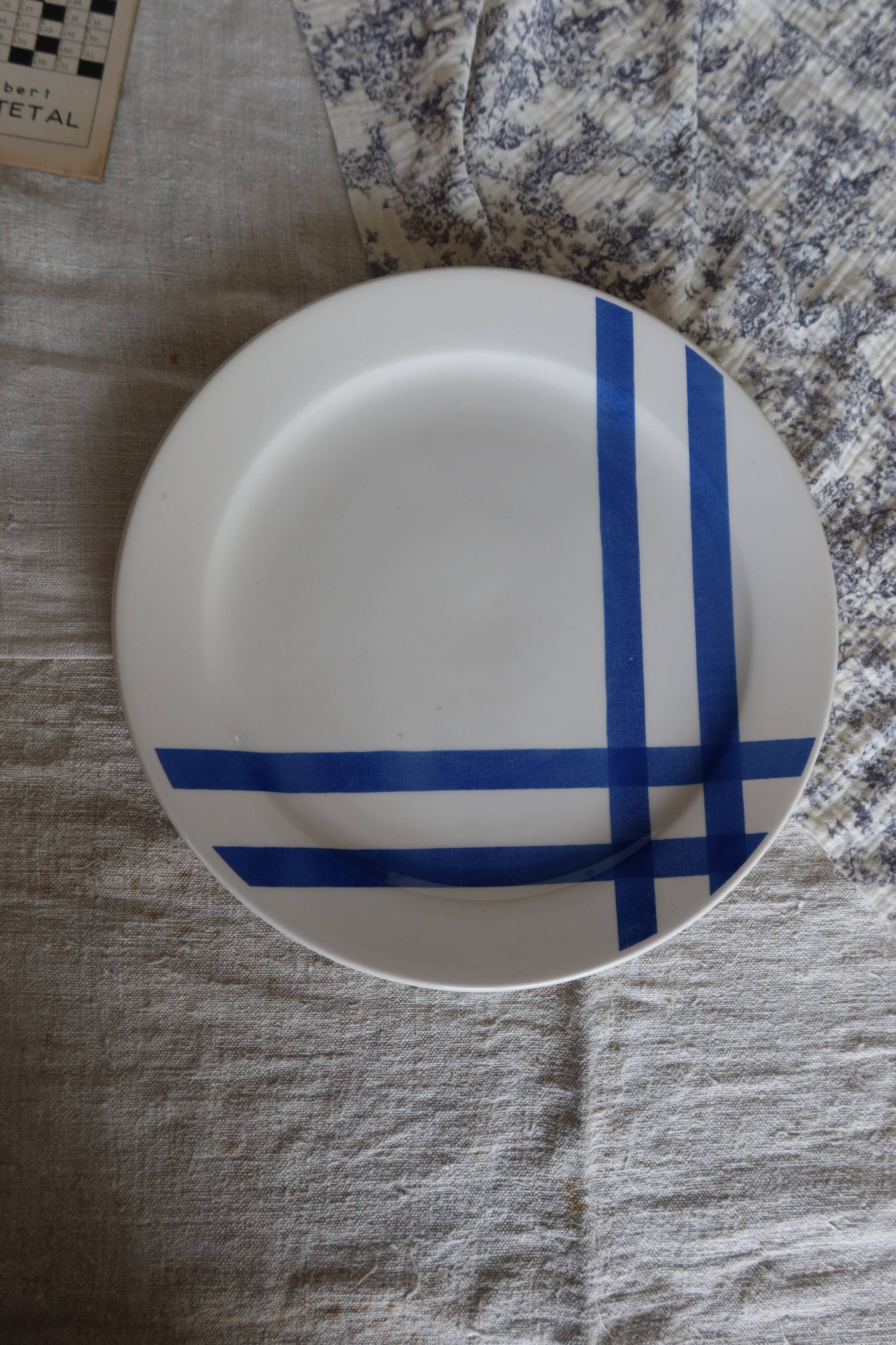 Vintage round serving dish - Oxford Brazil