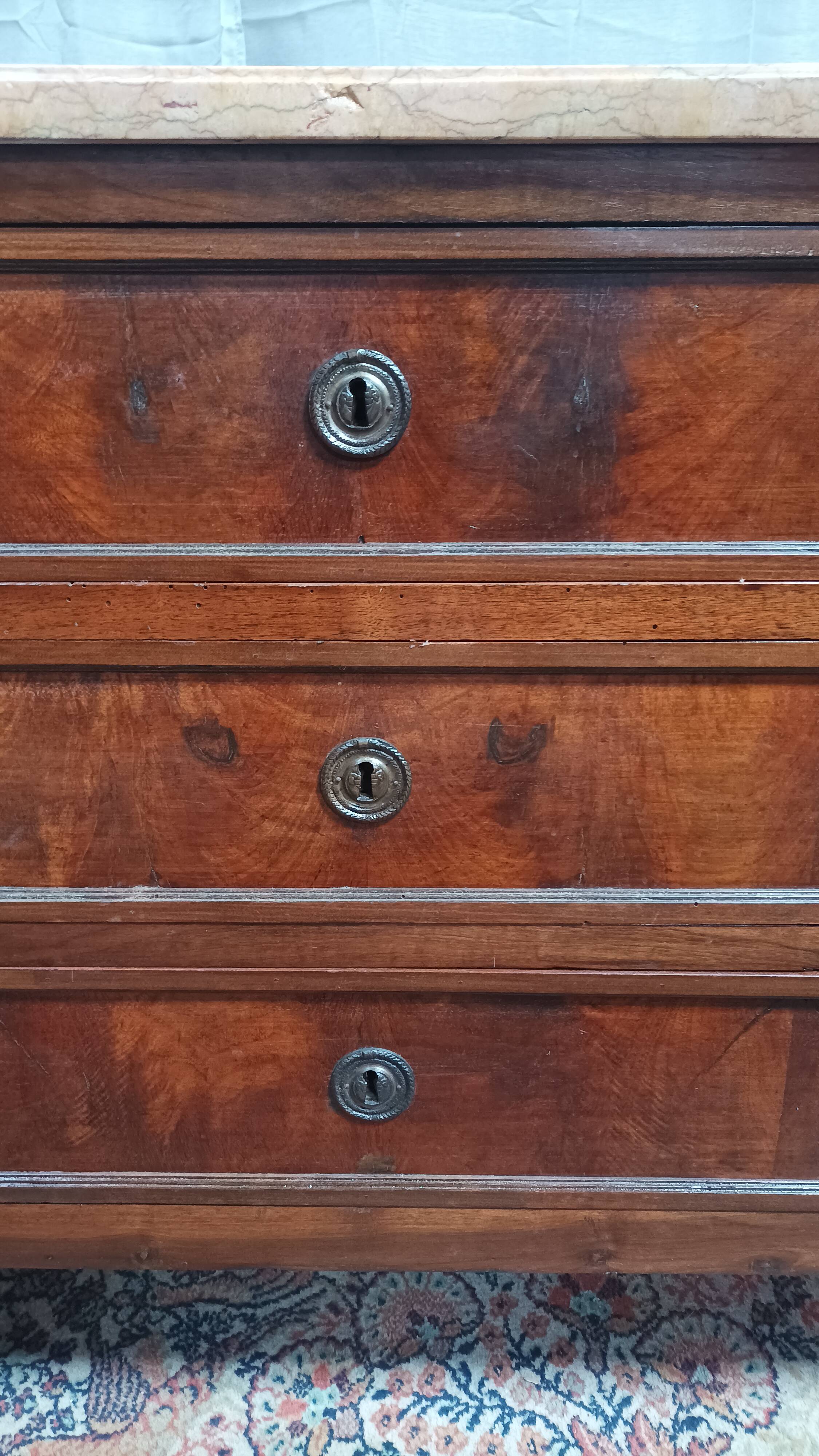 Commode Louis XVI en acajou