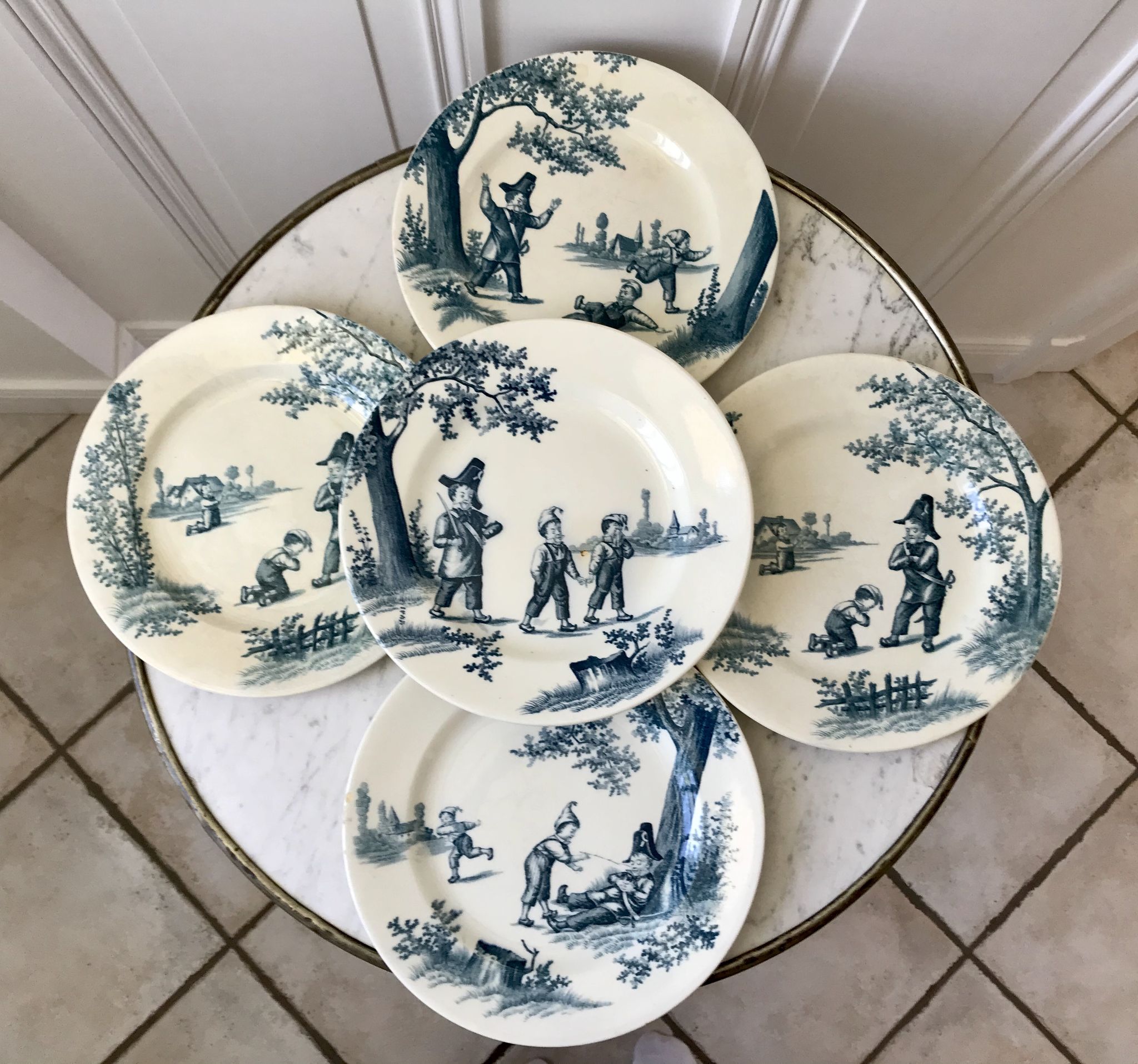 Lot de 5 assiettes plates Terre de Fer modèle "Garde-Champêtre" fin XIXème