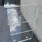 Chariot en lucite épais sur roulettes, années 1970