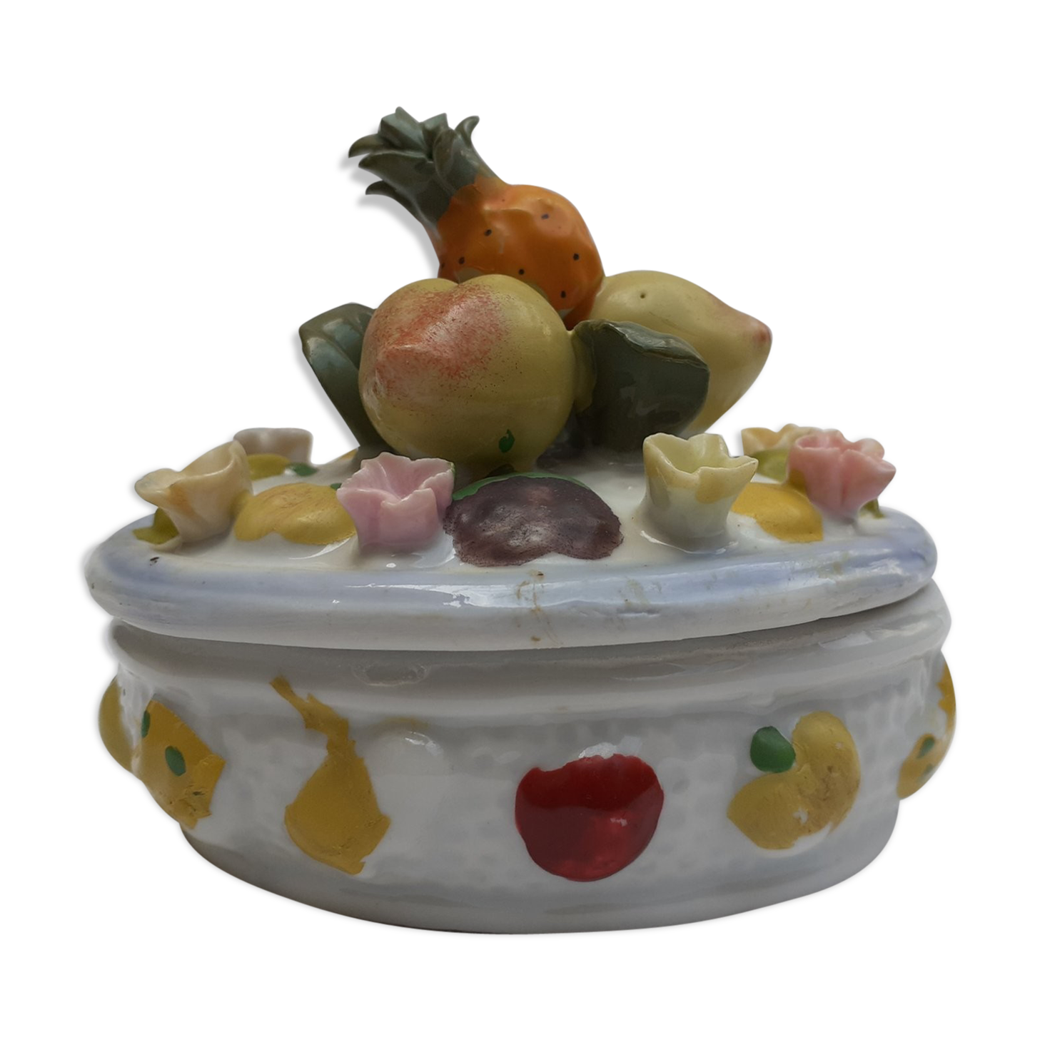 Box of fruit in earthenware
