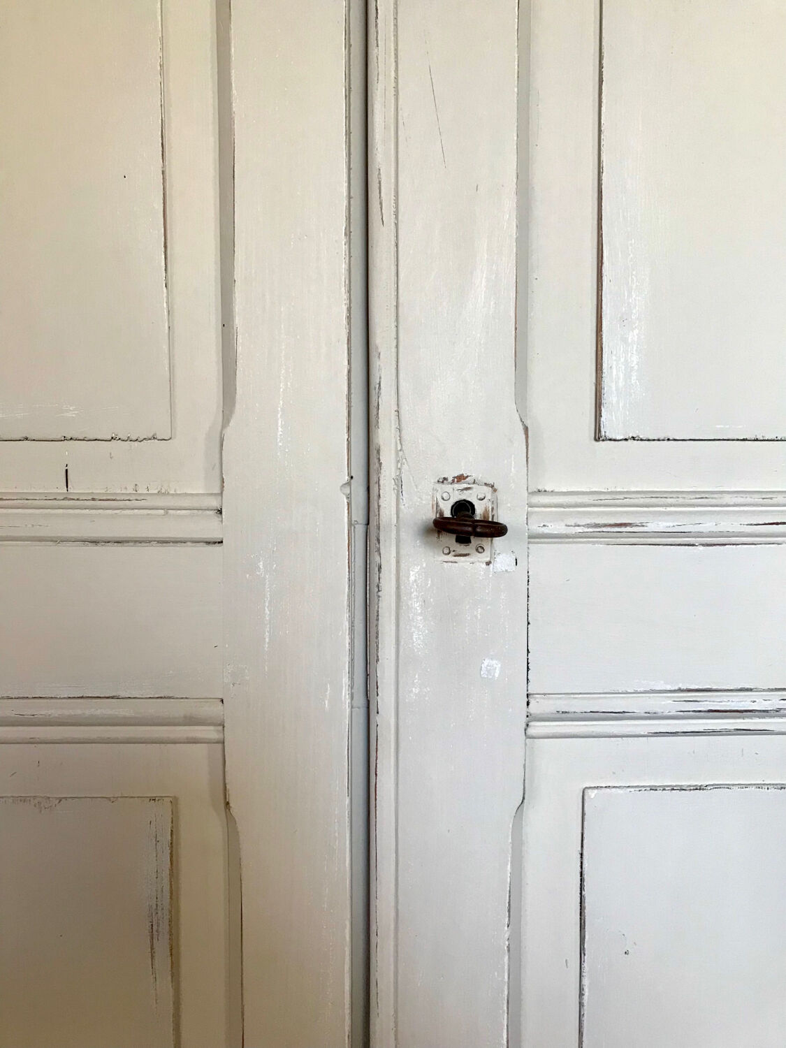 Parisian cabinet