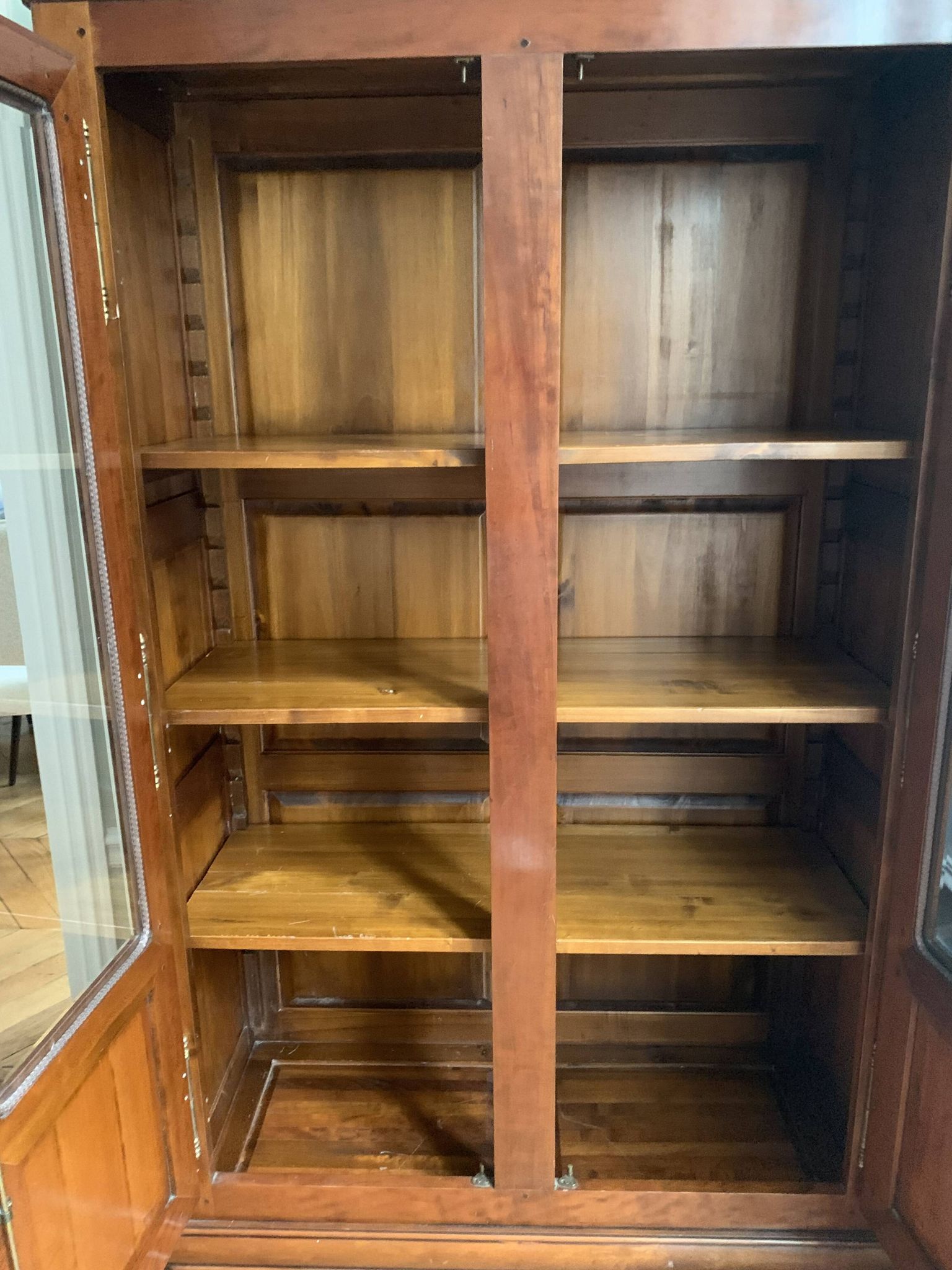Display cabinet bookshelf