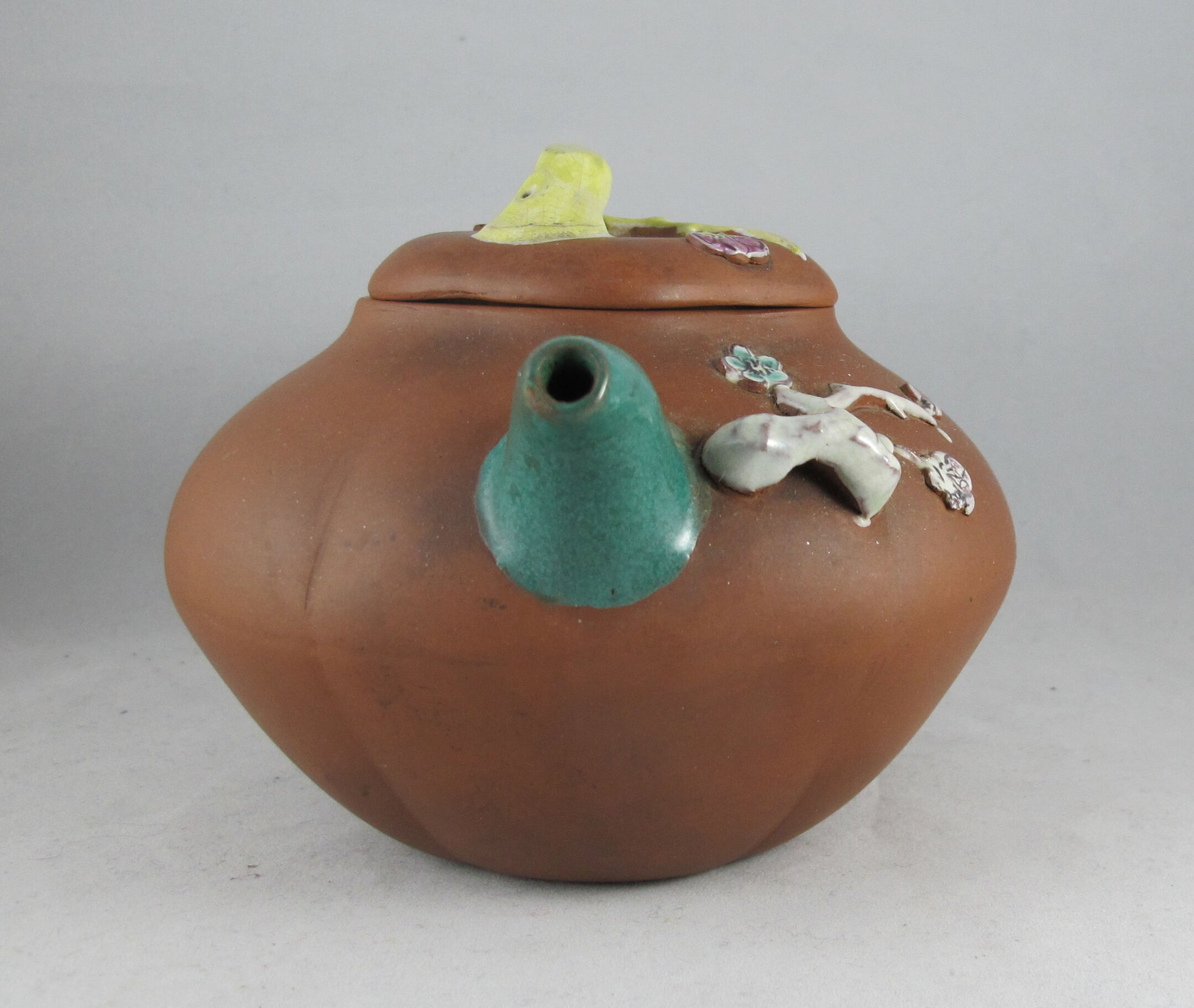 Former YI XING Chinese terracotta teapot China