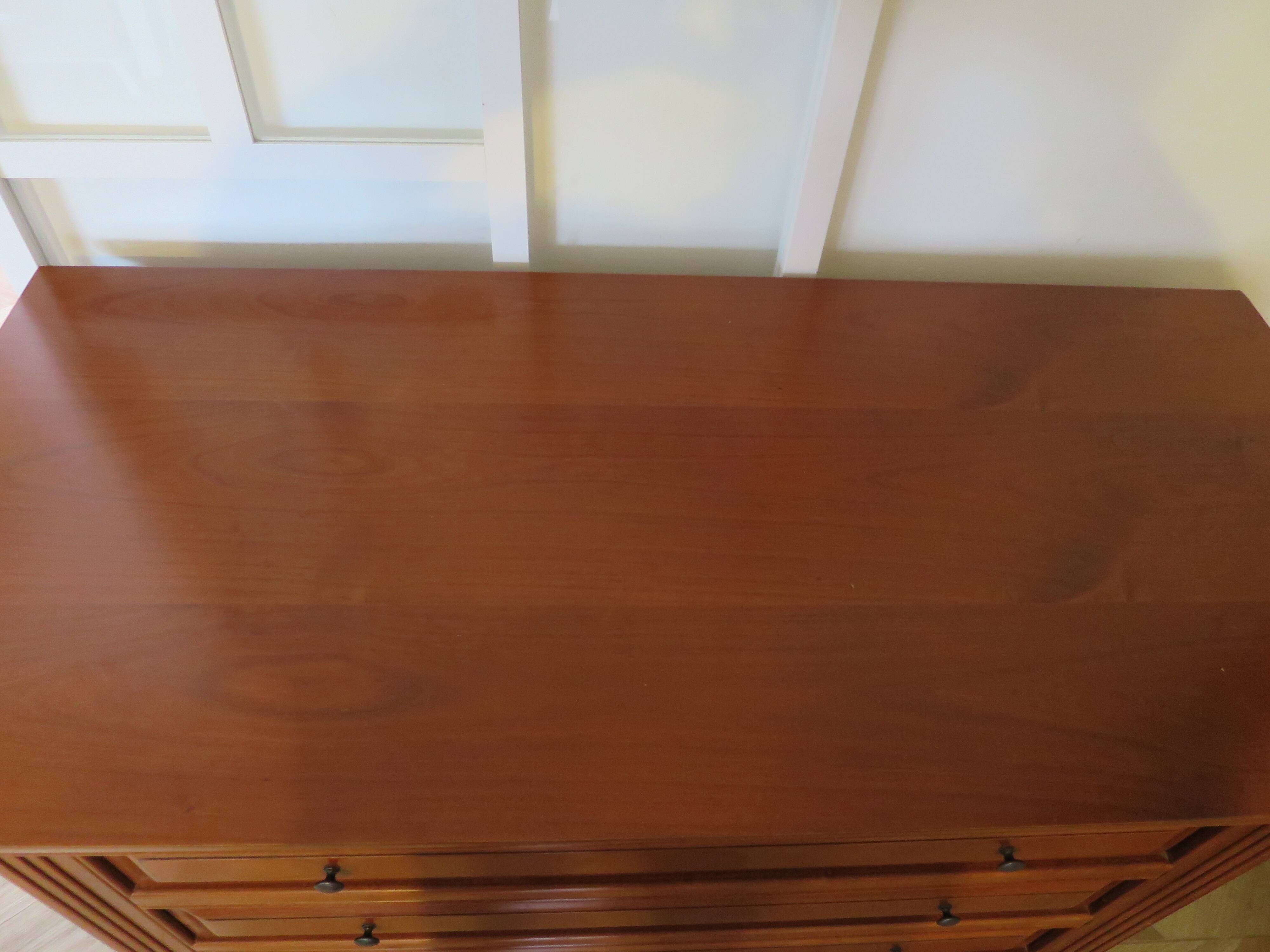 Chest of drawers in solid cherry wood with a curved top - Louis Philippe style - 4 drawers