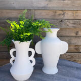 Paire de vases blancs
