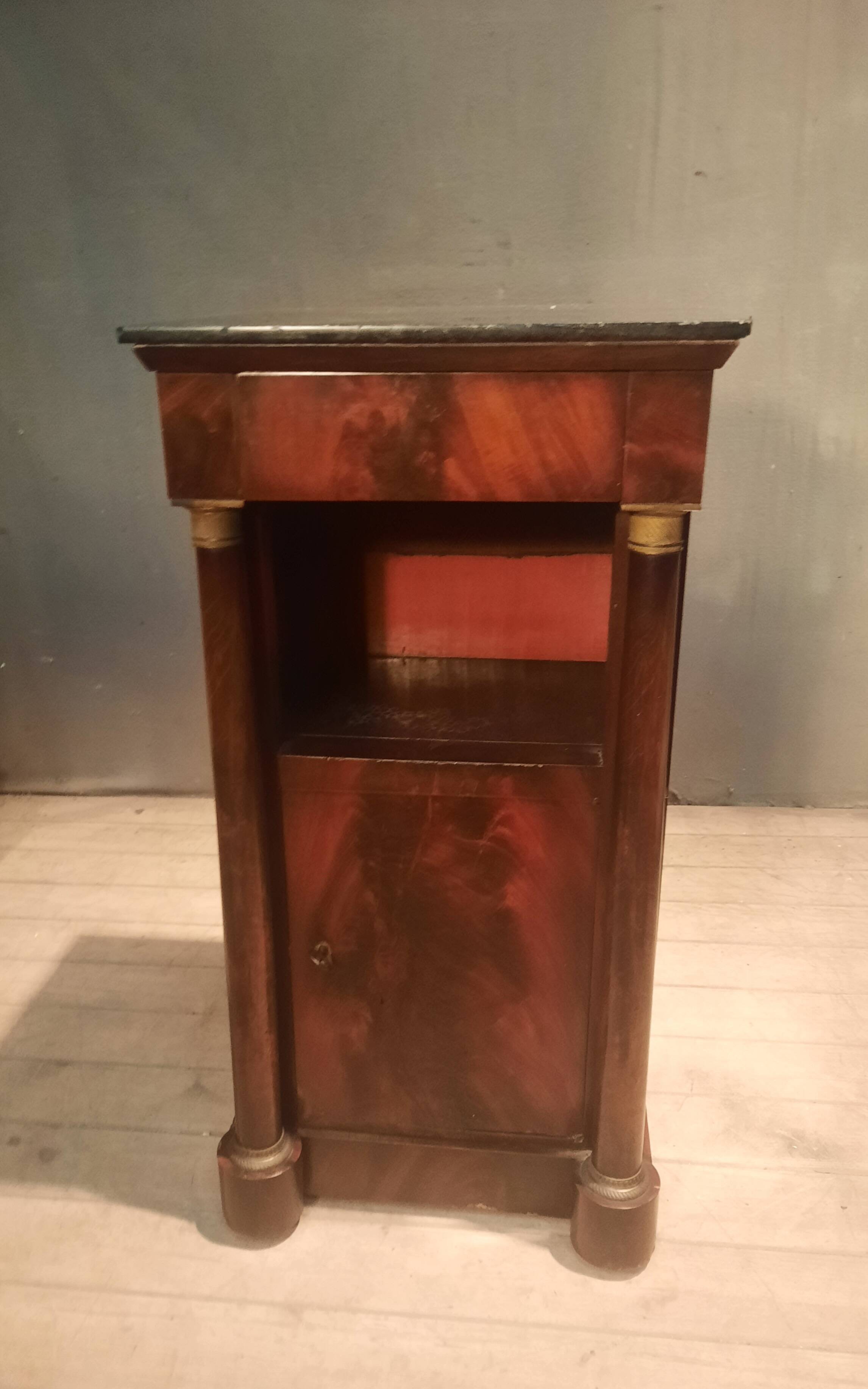 Chevet a colonne d epoque empiré