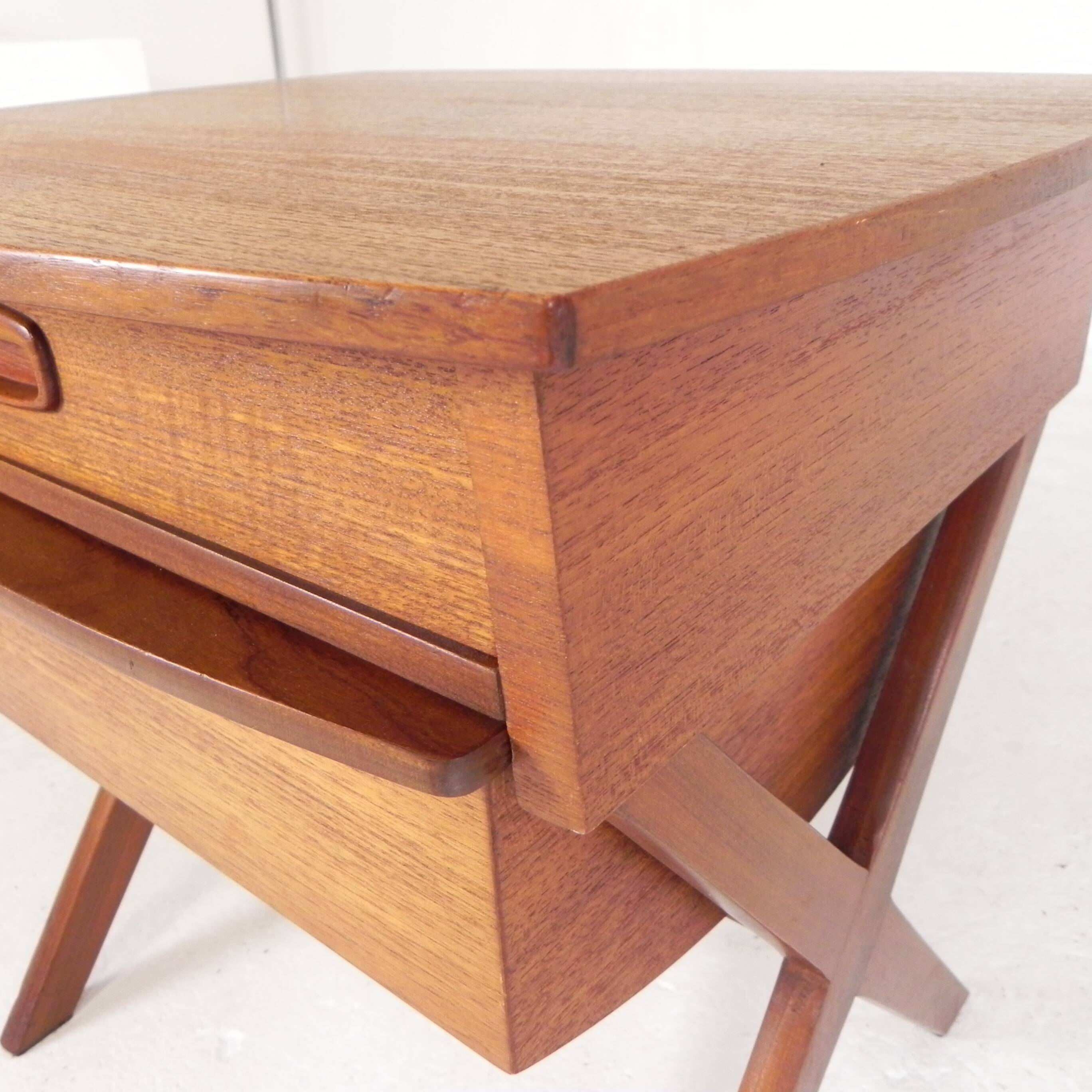 Small chest of drawers, sewing table with 2 drawers O.M.F. 1960s