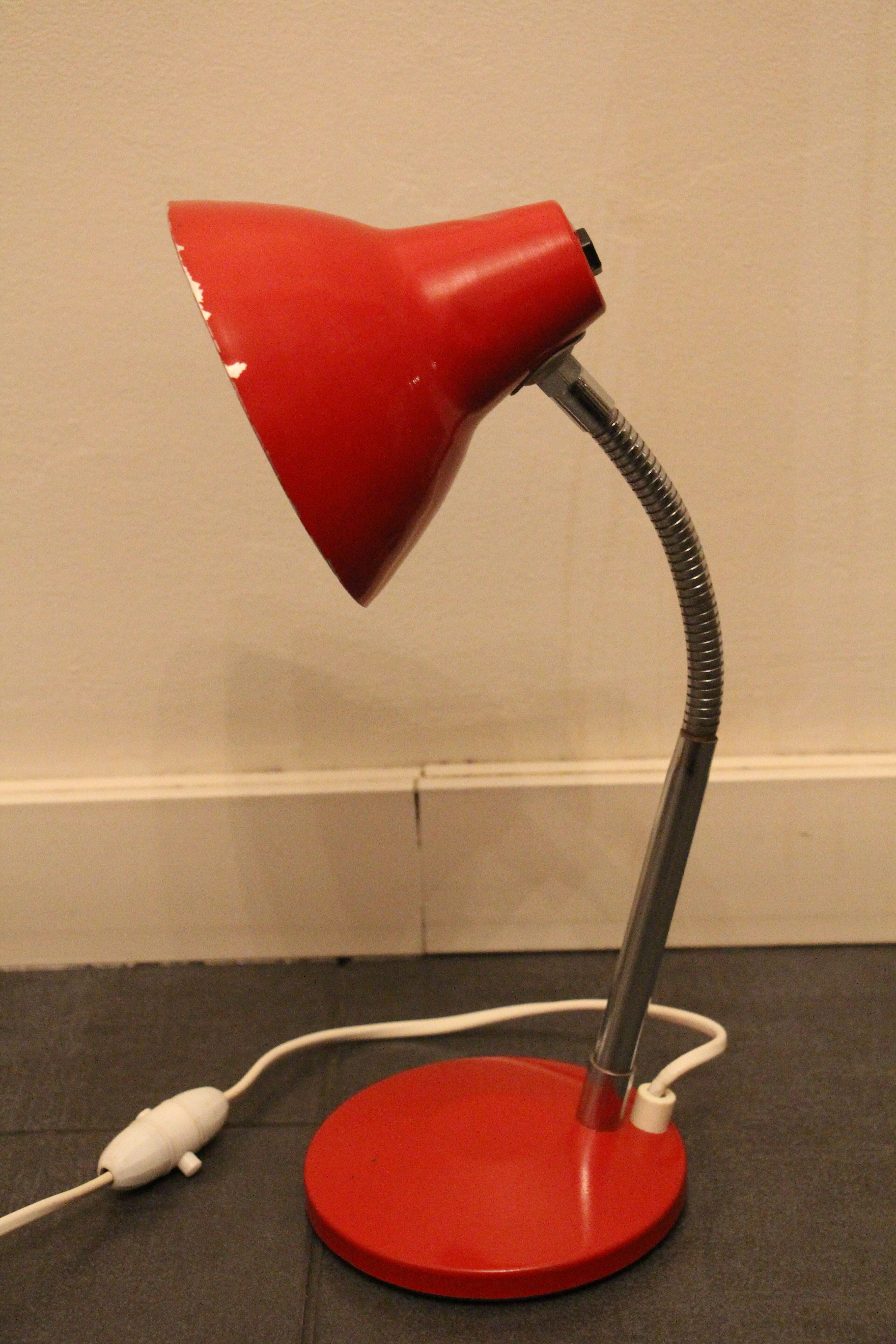 Aluminor desk lamp red 70's