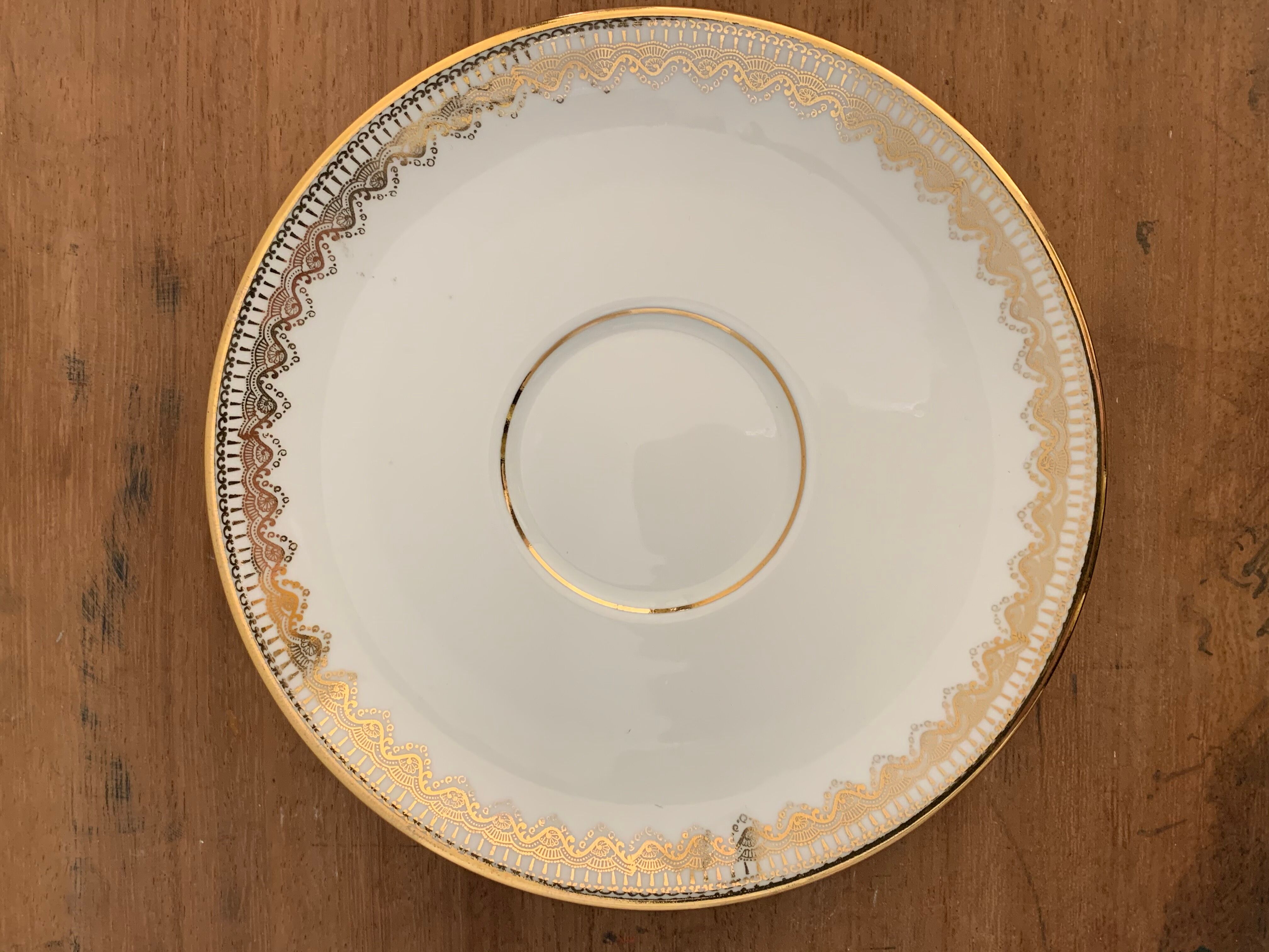 Pair of Bayonne porcelain cups and saucers