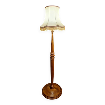 Lampadaire en merisier XXe