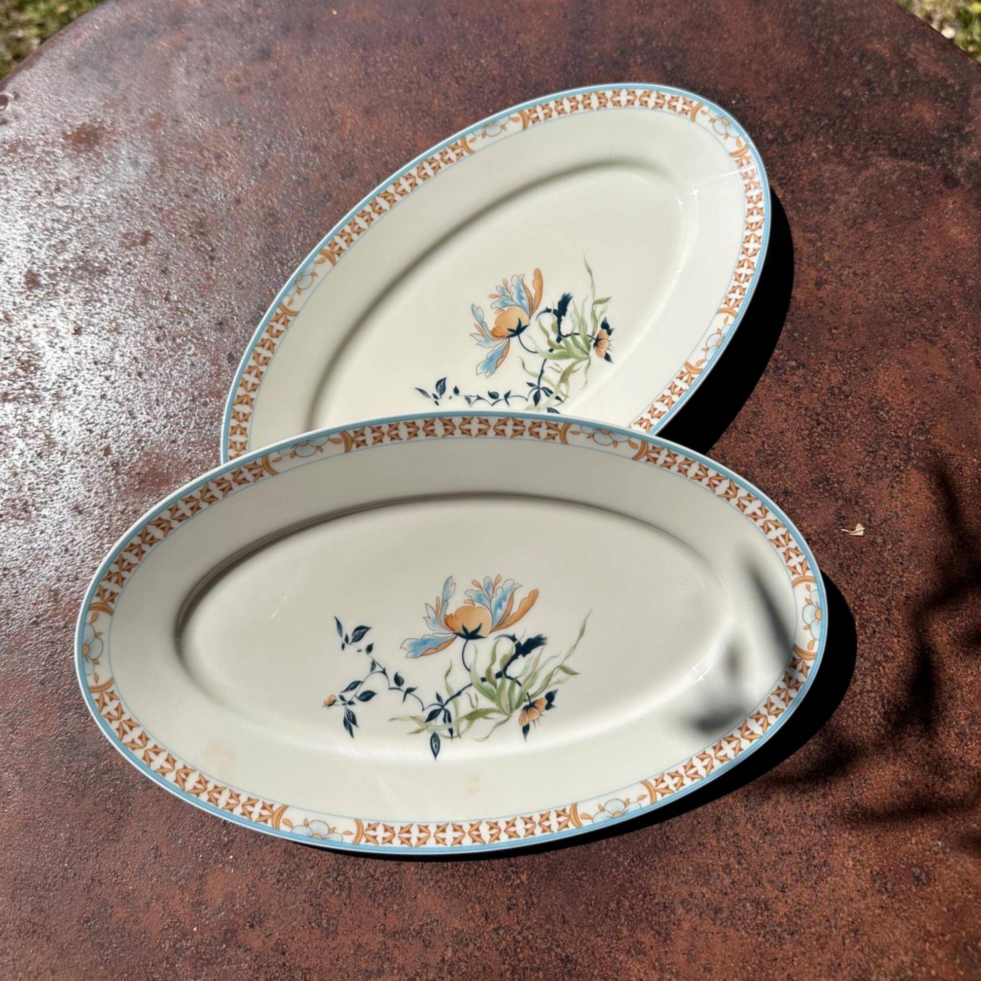 Limoges porcelain trays Jammet Seignolles Manille, set of 2
