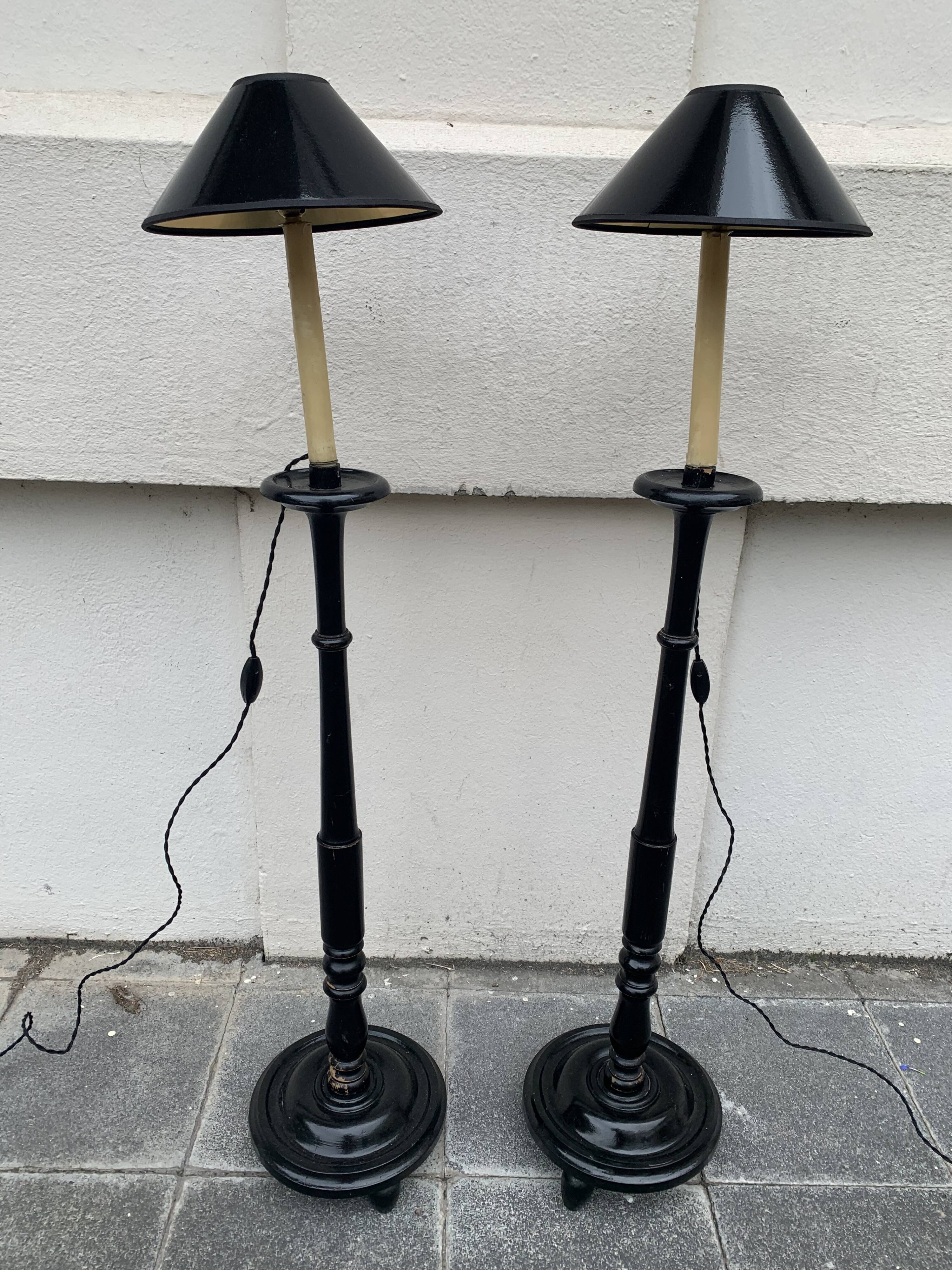 Pair of blackened wooden lampposts Napoleon III