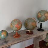Globe terrestre années 50/60 pied en bois