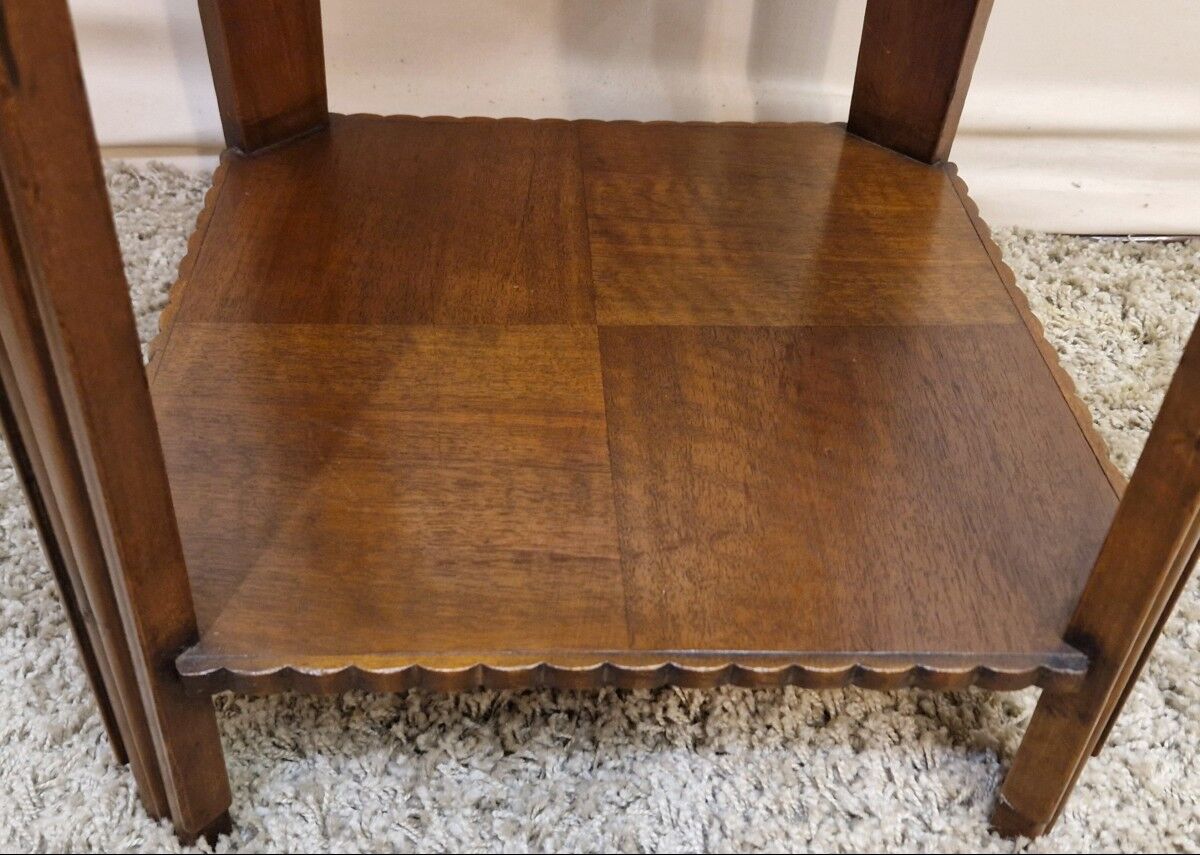 Side table in walnut - Art Deco