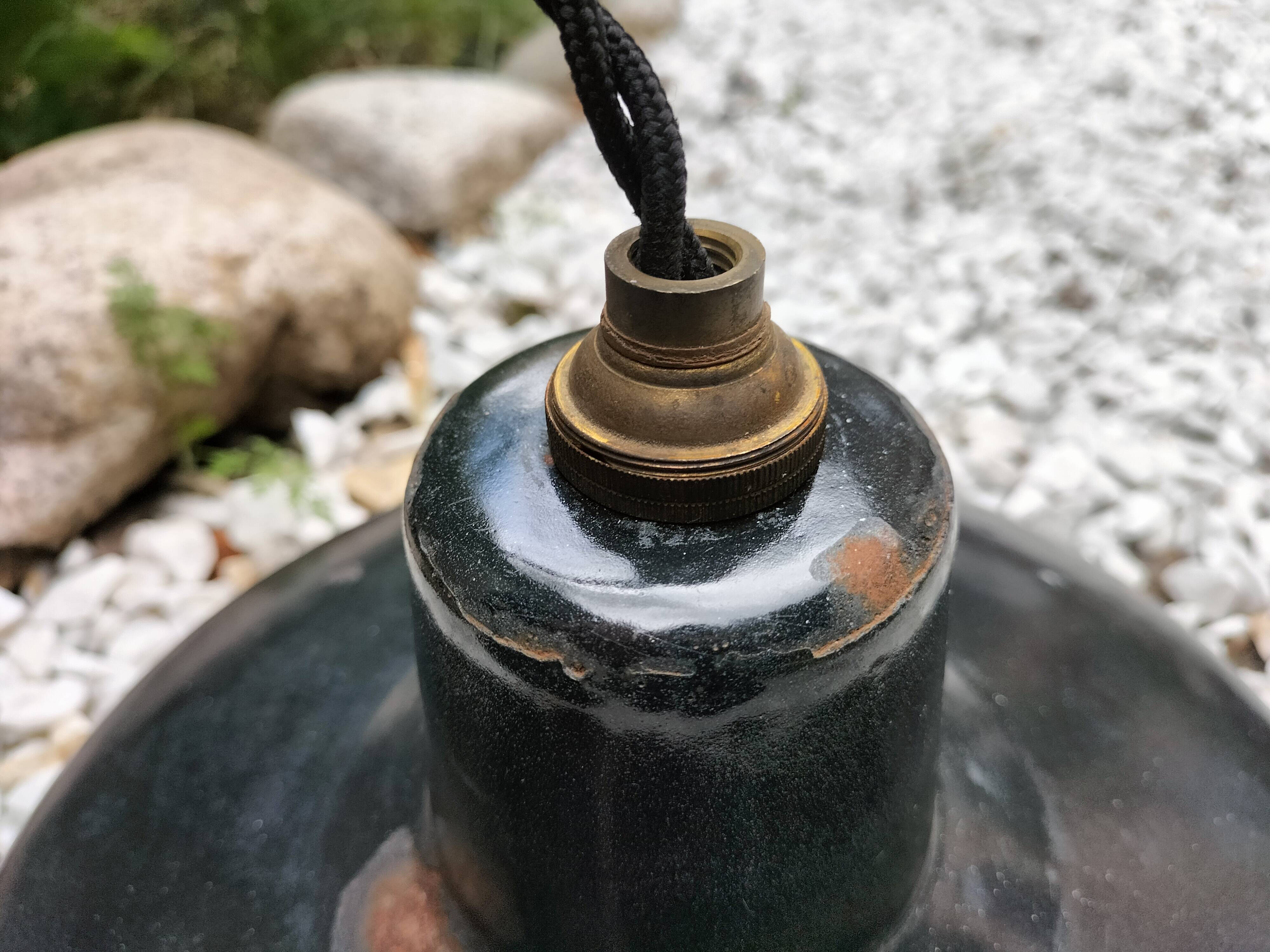 Enameled sheet metal lamps