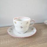 Lot of 5 coffee cups and porcelain saucers