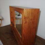 Pine hanging shelf