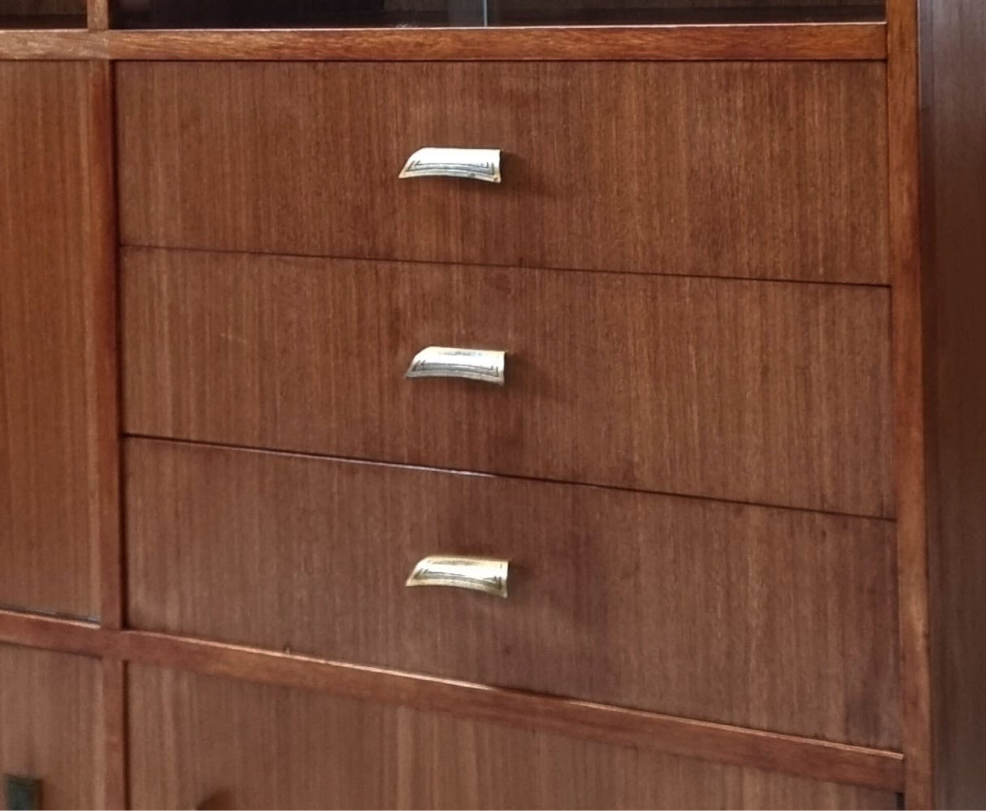 Highboard du milieu du siècle