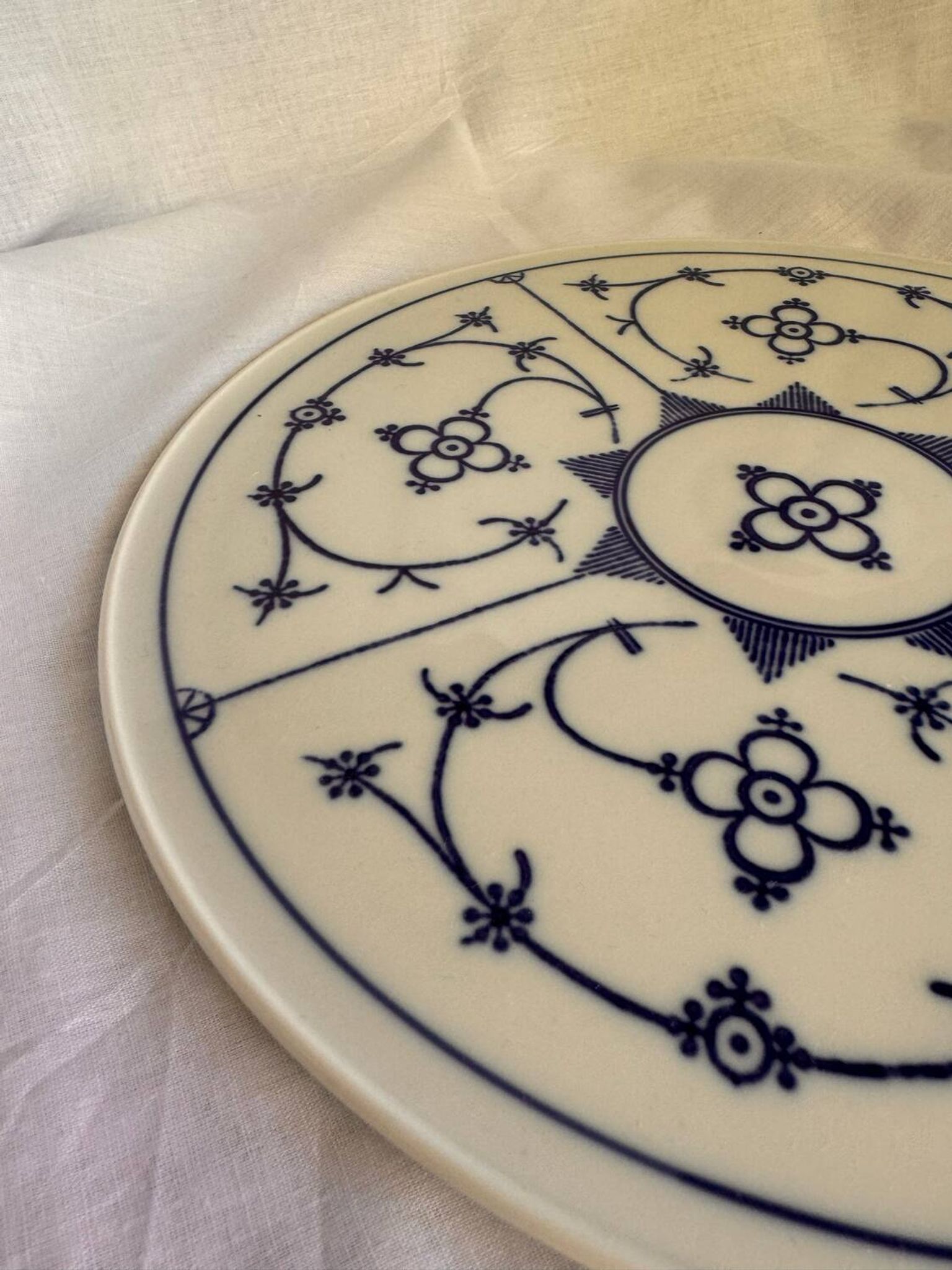 Decorated blue porcelain cake stand Bareuther Bavaria