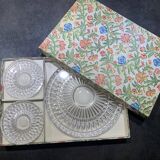 Under the plate and under bottles