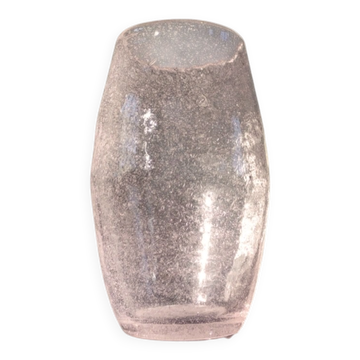 Artisanal vase in pink/transparent bubbled glass