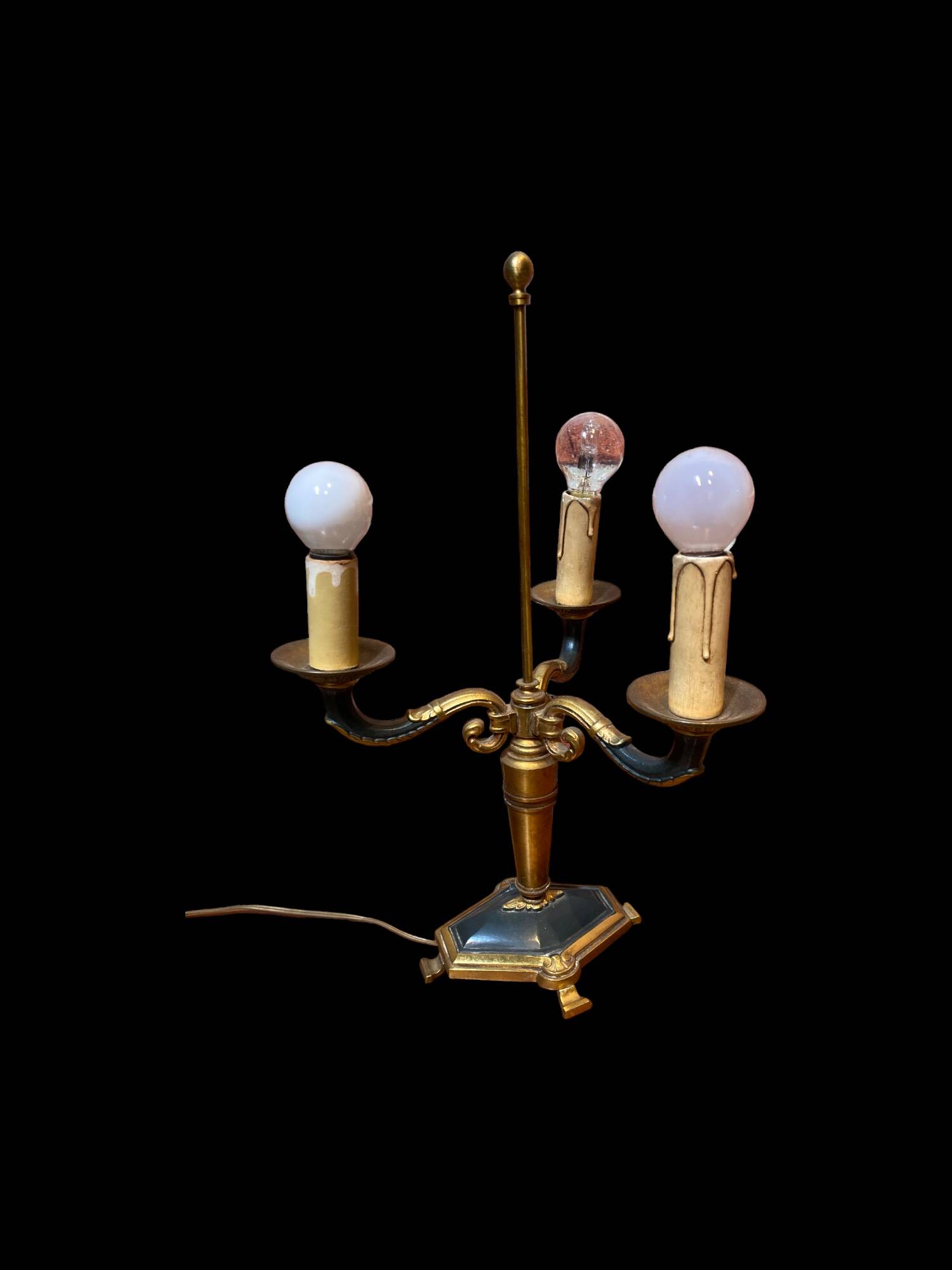 Bouillotte lamp without shade in black and gold metal