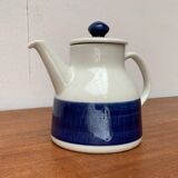 Coffee pot from the Koka Bleu series, Blau, Bla Swedish mid-century by Hertha Bengtson for Rörstrand, 1950s.