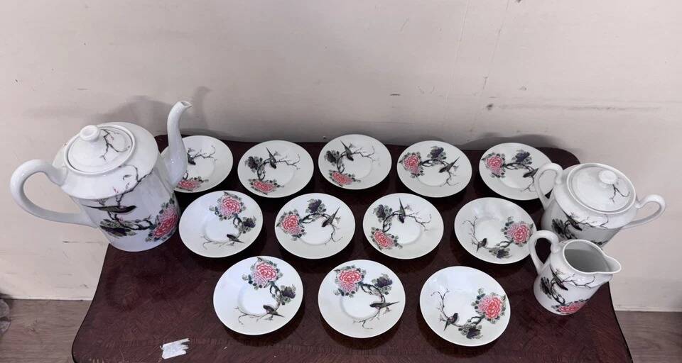 Limoges porcelain tea service – Asian decor "Bird and Peony"