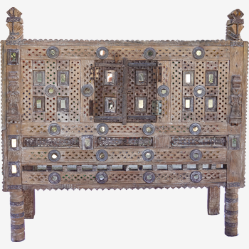 Ancient Indian furniture Damchiya