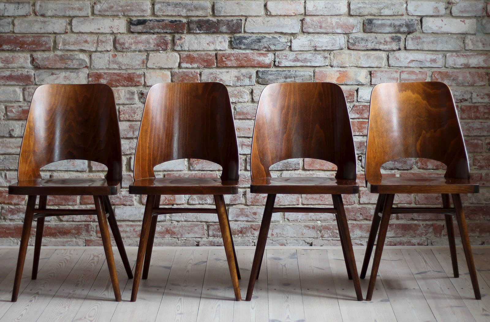 Set of 4 Dining Chairs by Radomir Hofman for TON, Model 514, Beech Veneer
