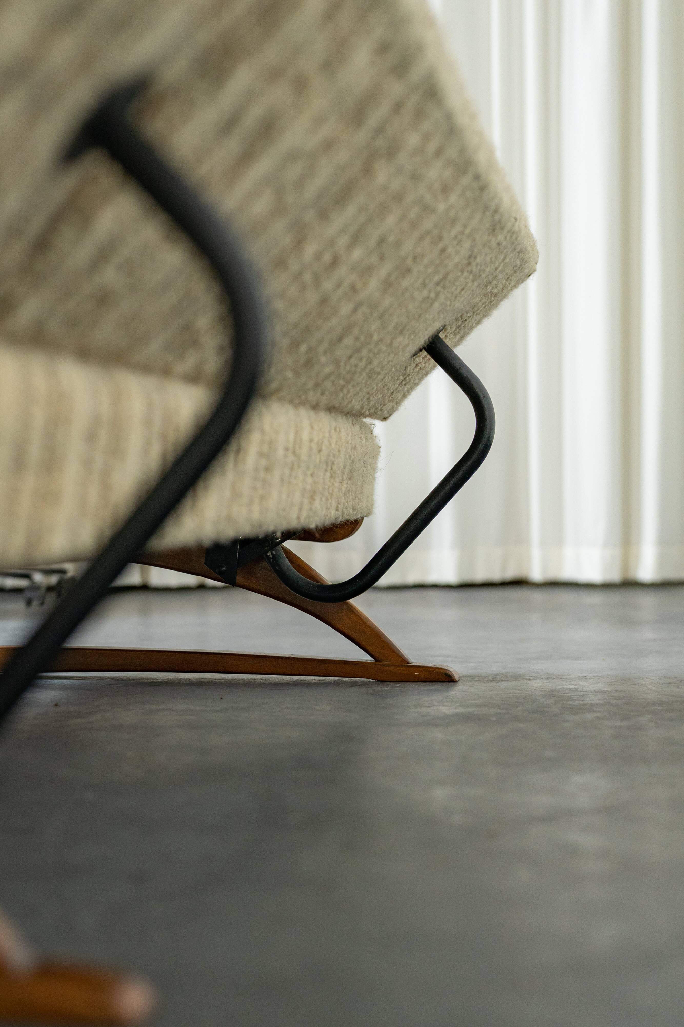 Modernist teak daybed sofa, 1950