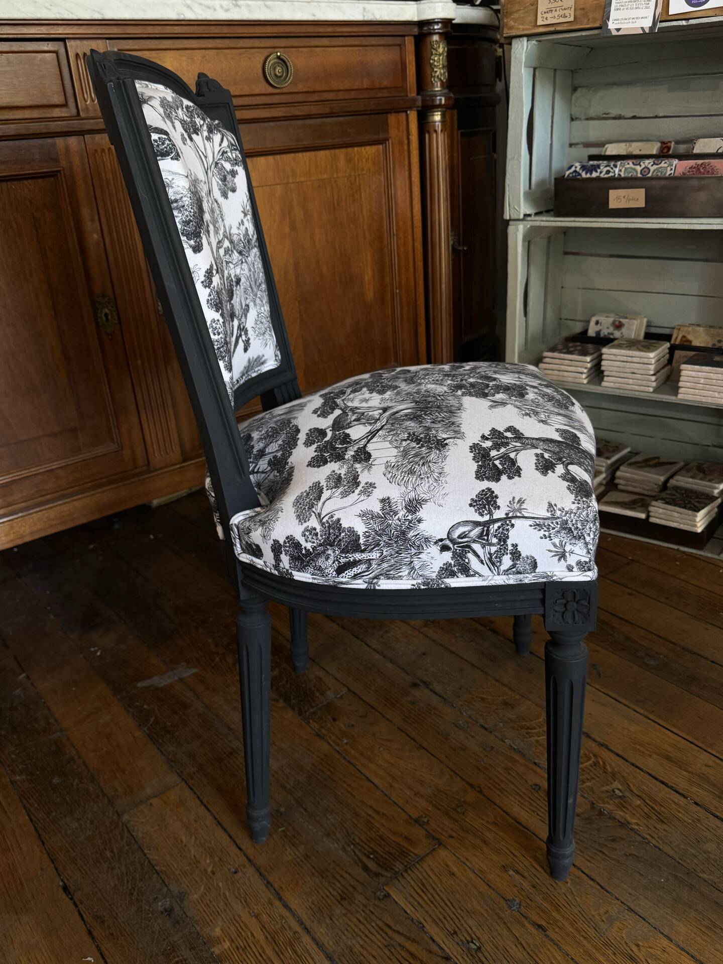 Corner chair Louis XVI - traditional upholstery