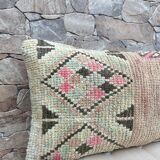 Magnifique coussin Kilim berbère vintage du Maroc