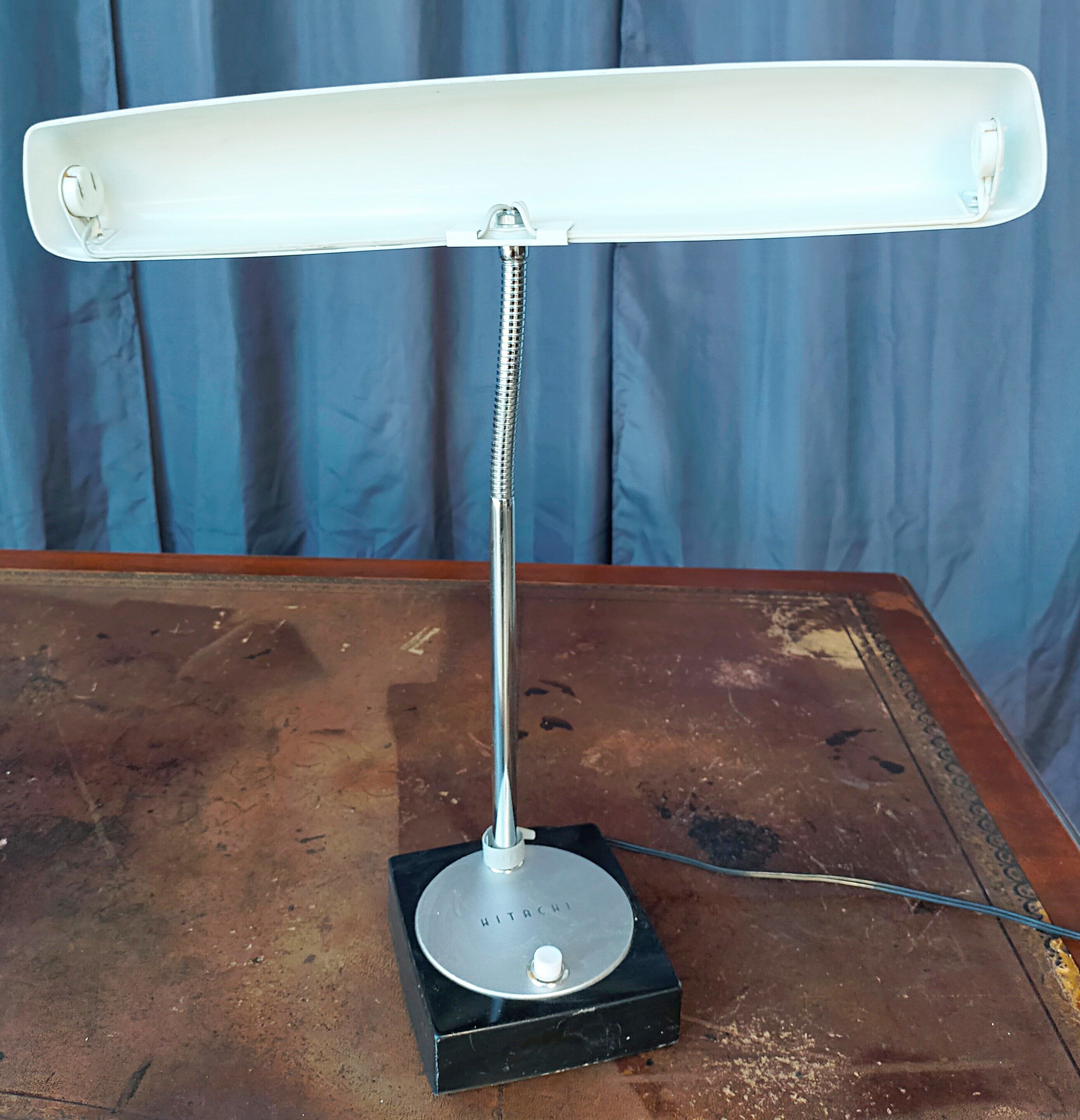 Lampe vintage hitachi 506 moon light 1966