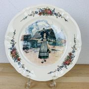 Round obernai dish in Sarreguemines earthenware, signed Loux