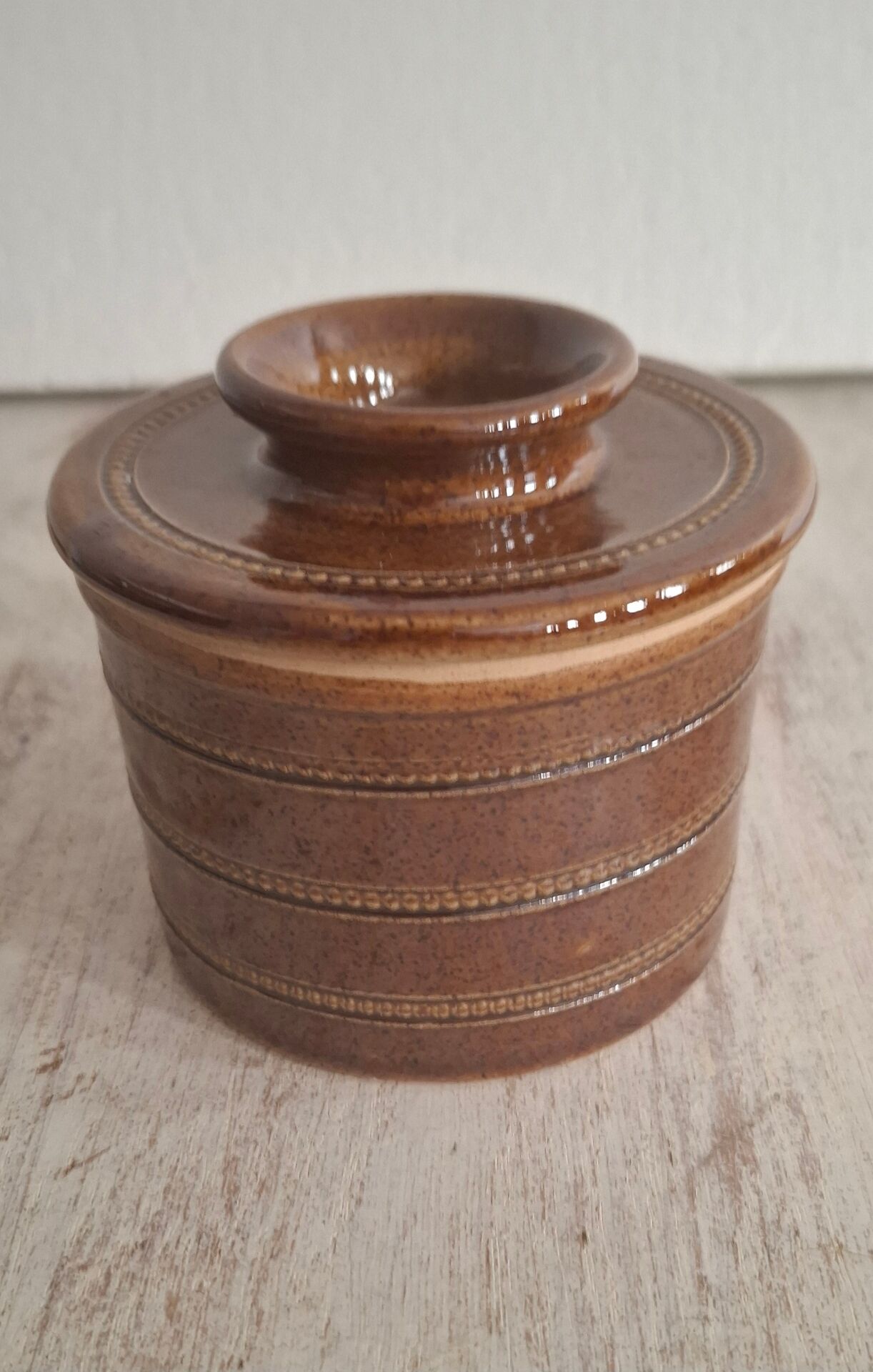 Water butter dish in stoneware
