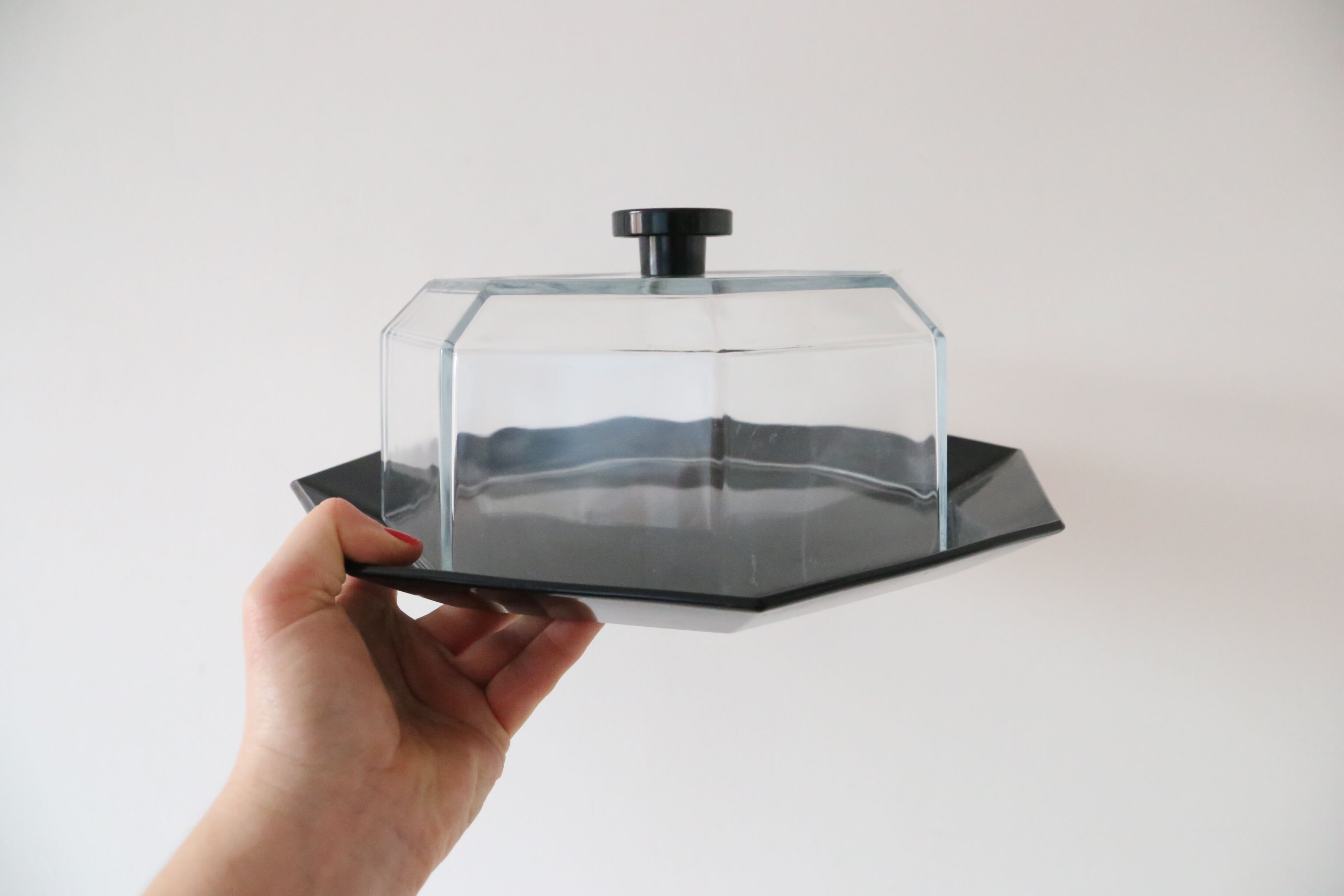 Cloche à fromage et son plateau Arcoroc, série Octime