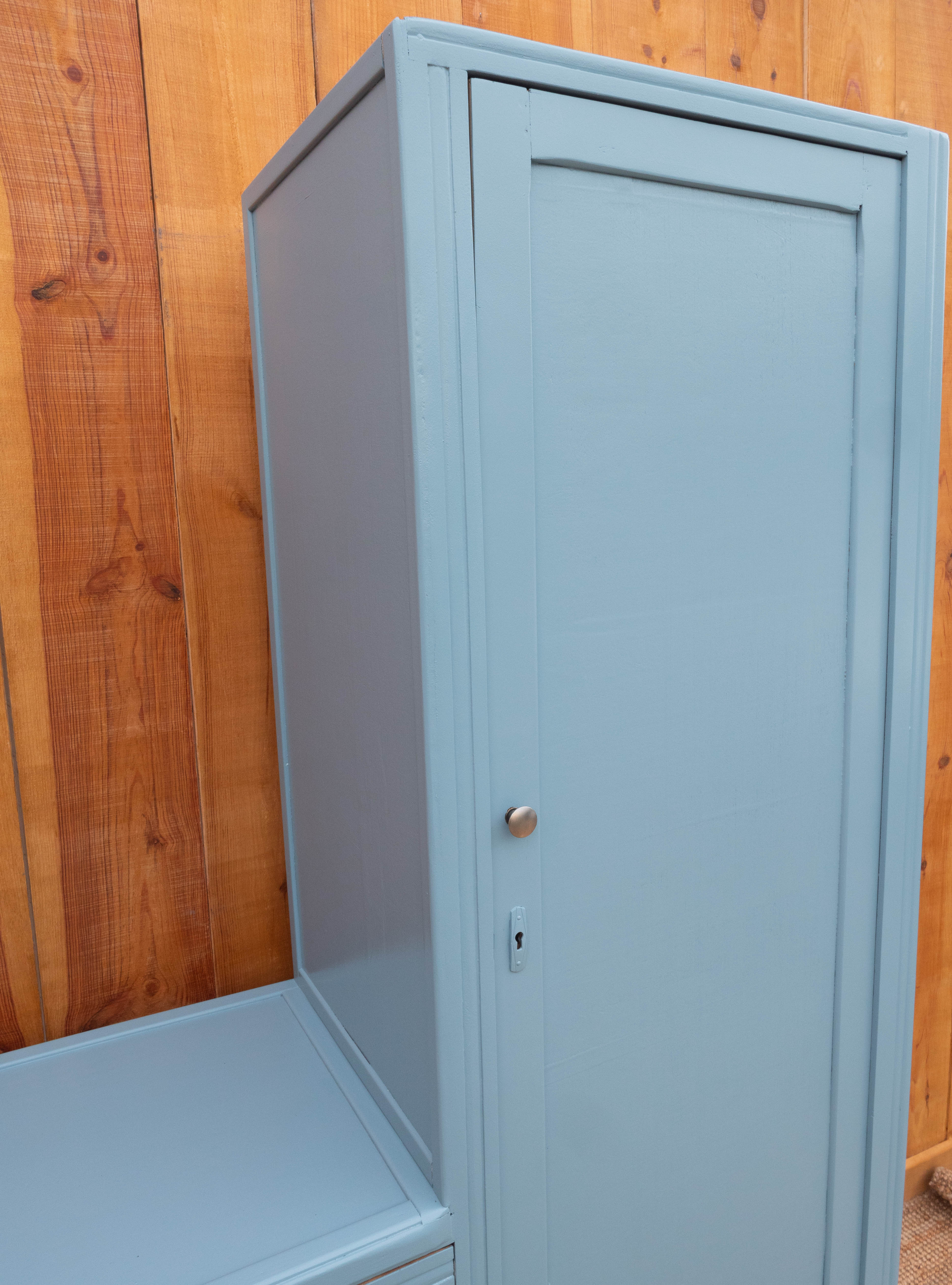 Armoire asymétrique