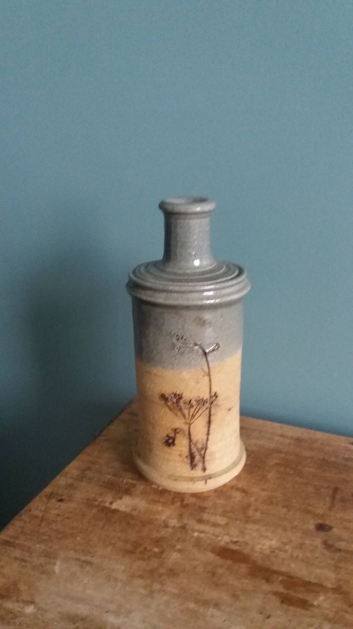 Vase soliflore bouteille en grès décor herbier