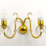 Lobmeyr Vienna Belle large wall sconce in brass and crystal, Austria, 1950s