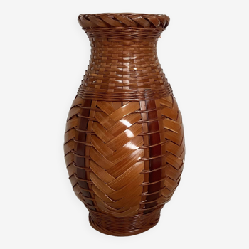 Vase en verre et paille tressée