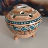 Tripod flower holder Vallauris signed MG – 1950s Superb flower holder in