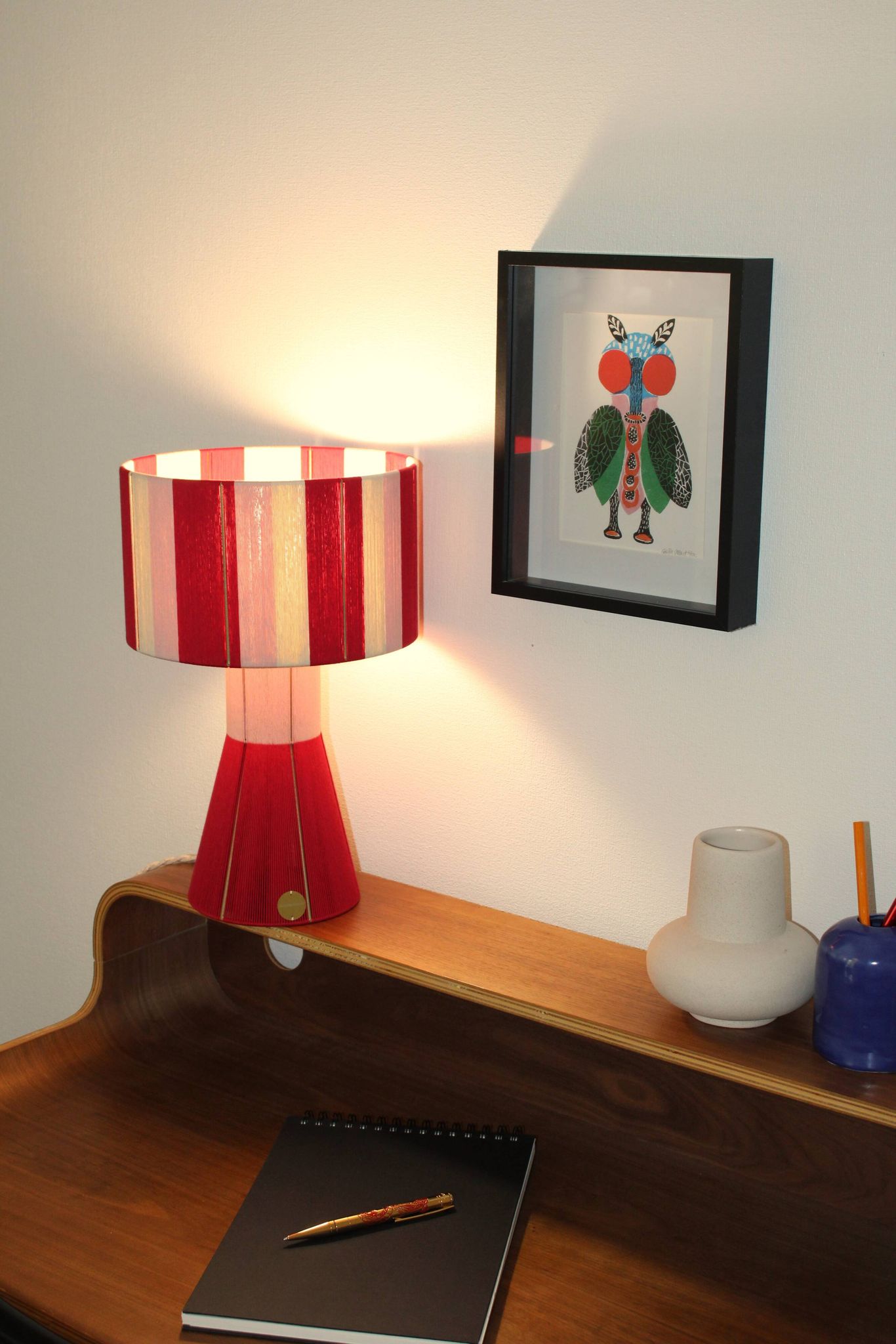 Lampe à poser l'Irrésistible rouge poudré