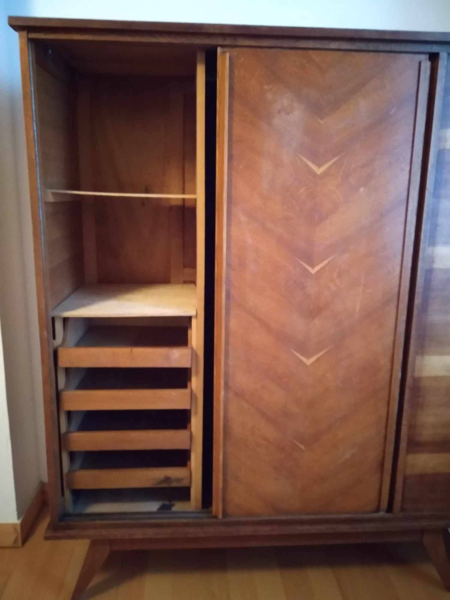 70s wardrobe with sliding doors