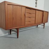 Scandinavian teck line RT Màbel model 272, 60s