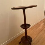 Pedestal table